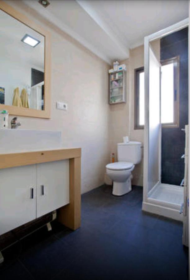 Habitacion Junto Torres Serranos บาเลนเซีย ภายนอก รูปภาพ
